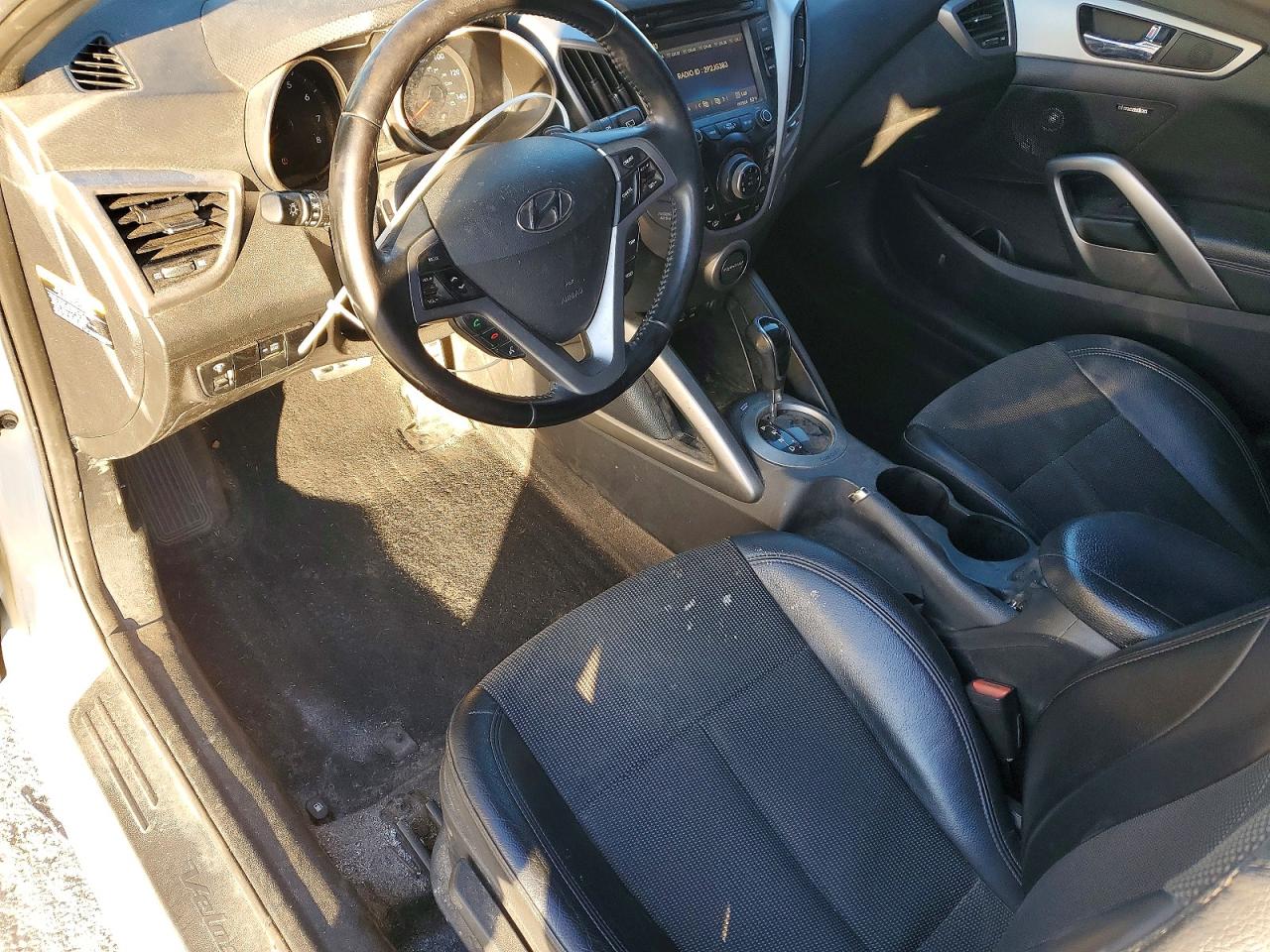 Hyundai VELOSTER