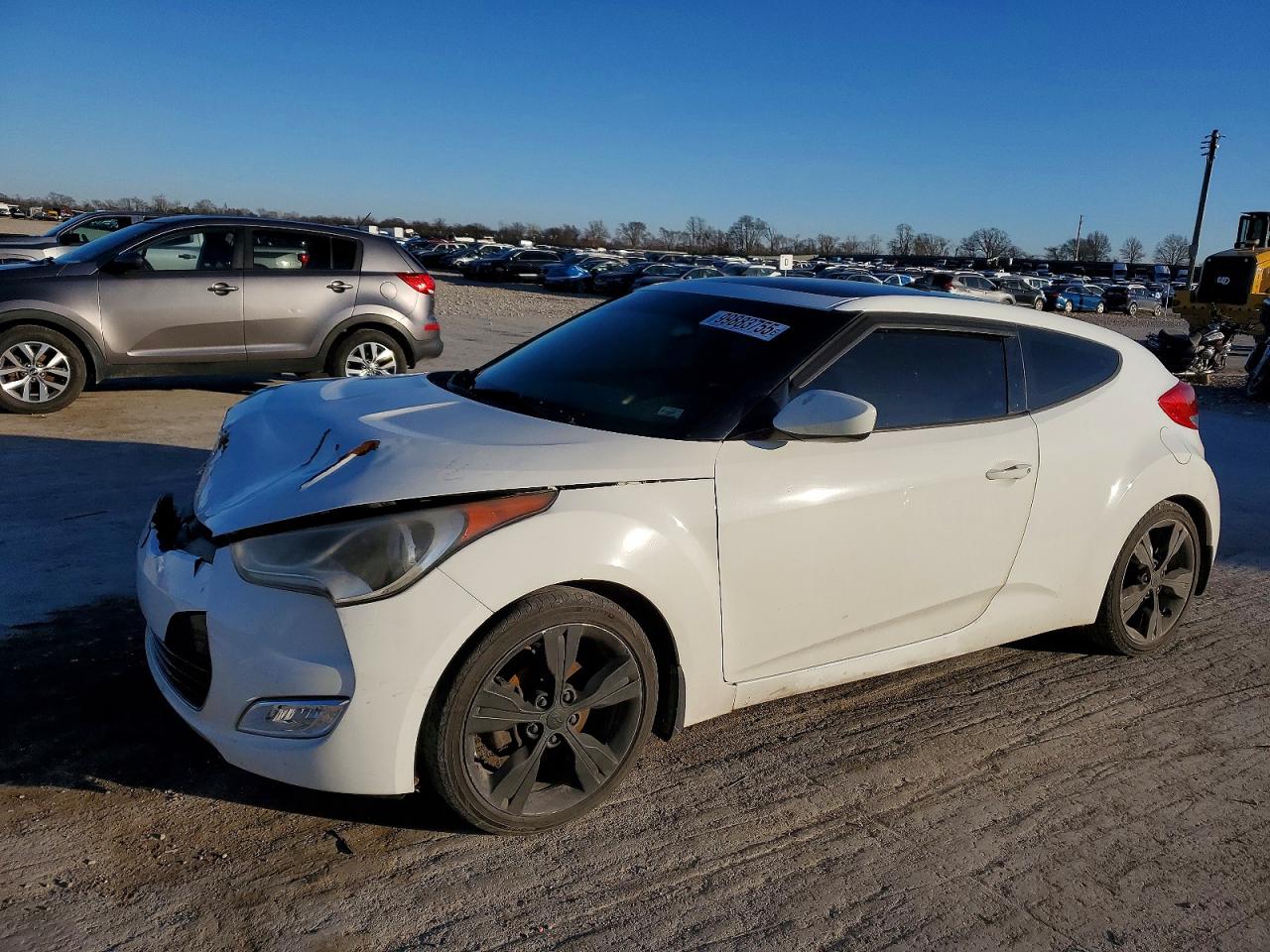 Salvage Hyundai VELOSTER Image