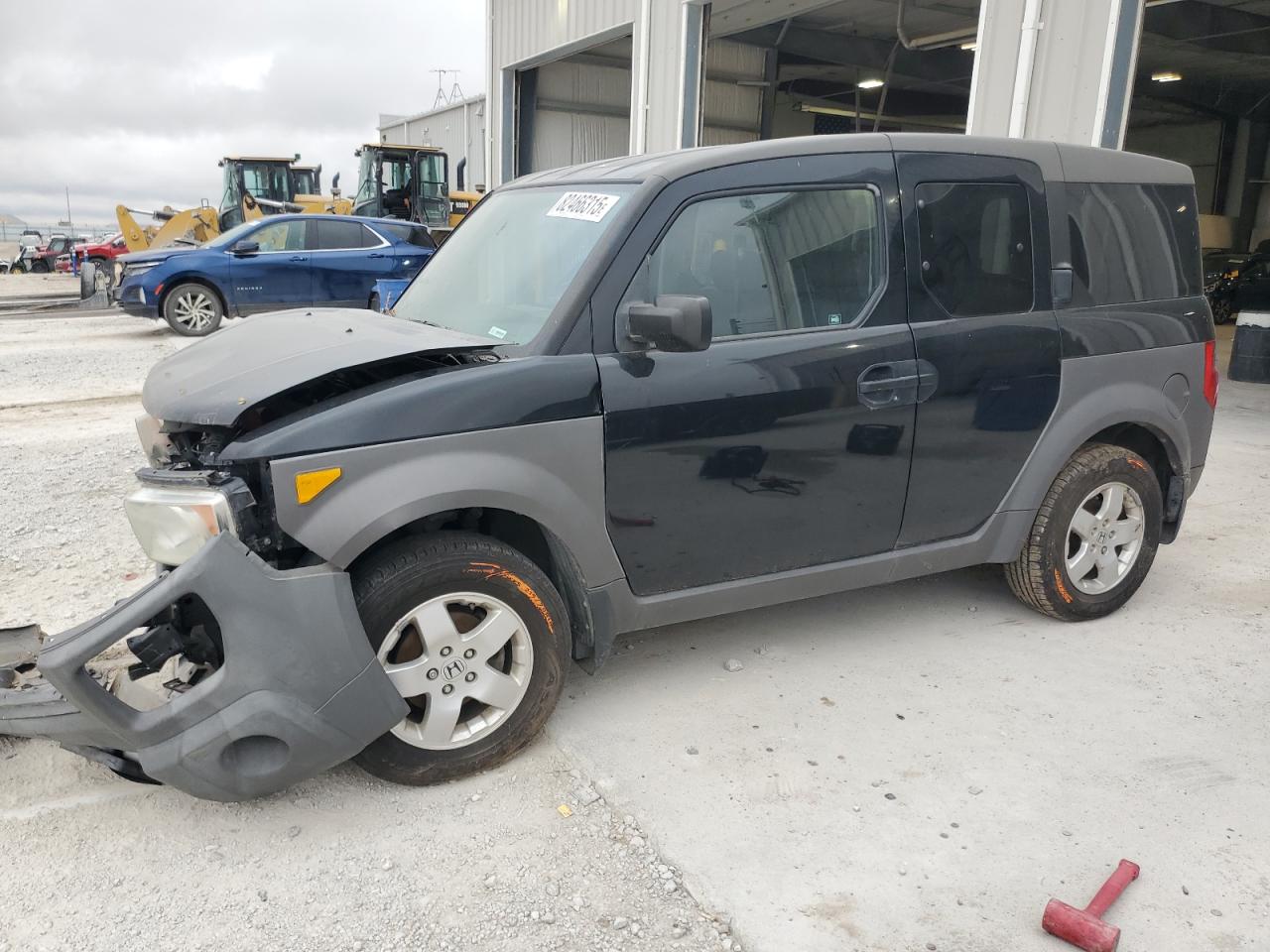 Salvage Honda Element Image