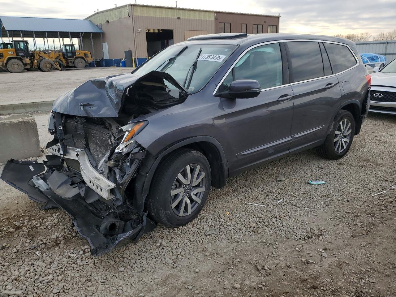 Salvage Honda Pilot Image