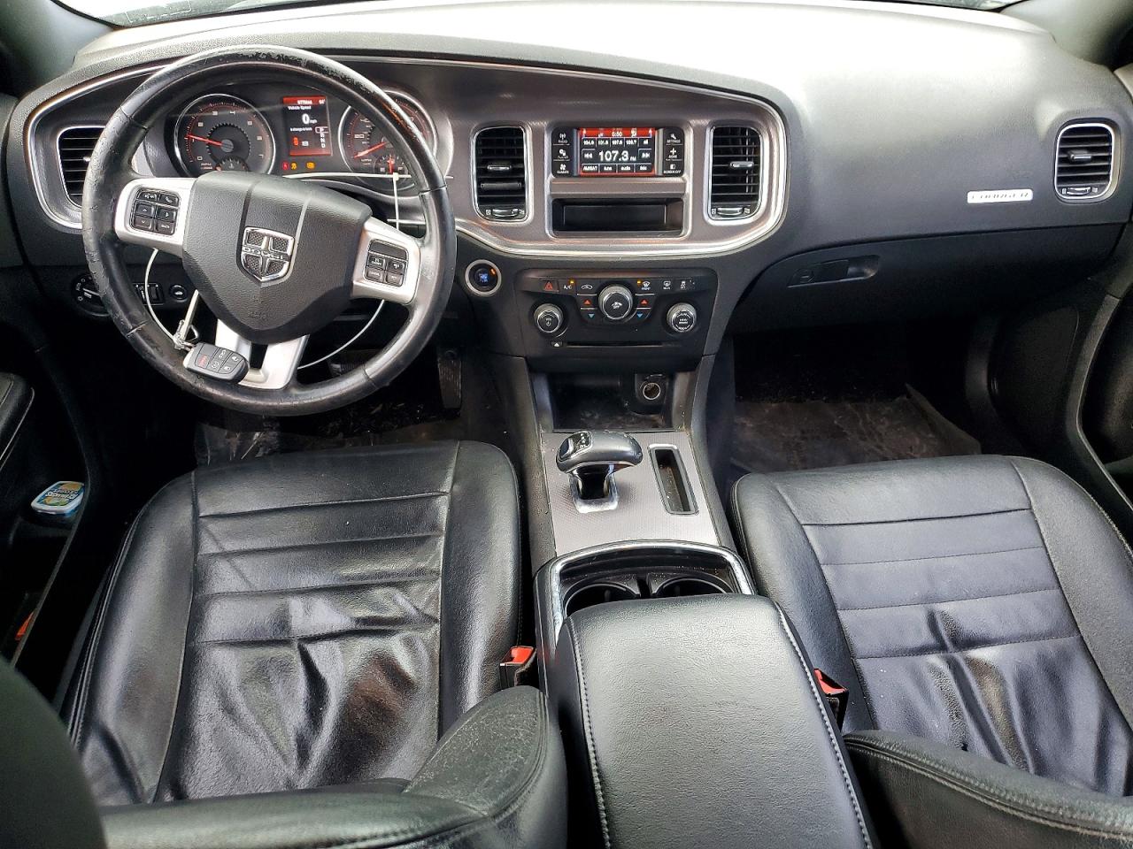 Dodge Charger Se