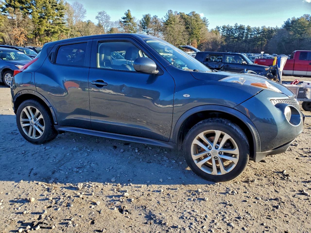 Nissan JUKE S