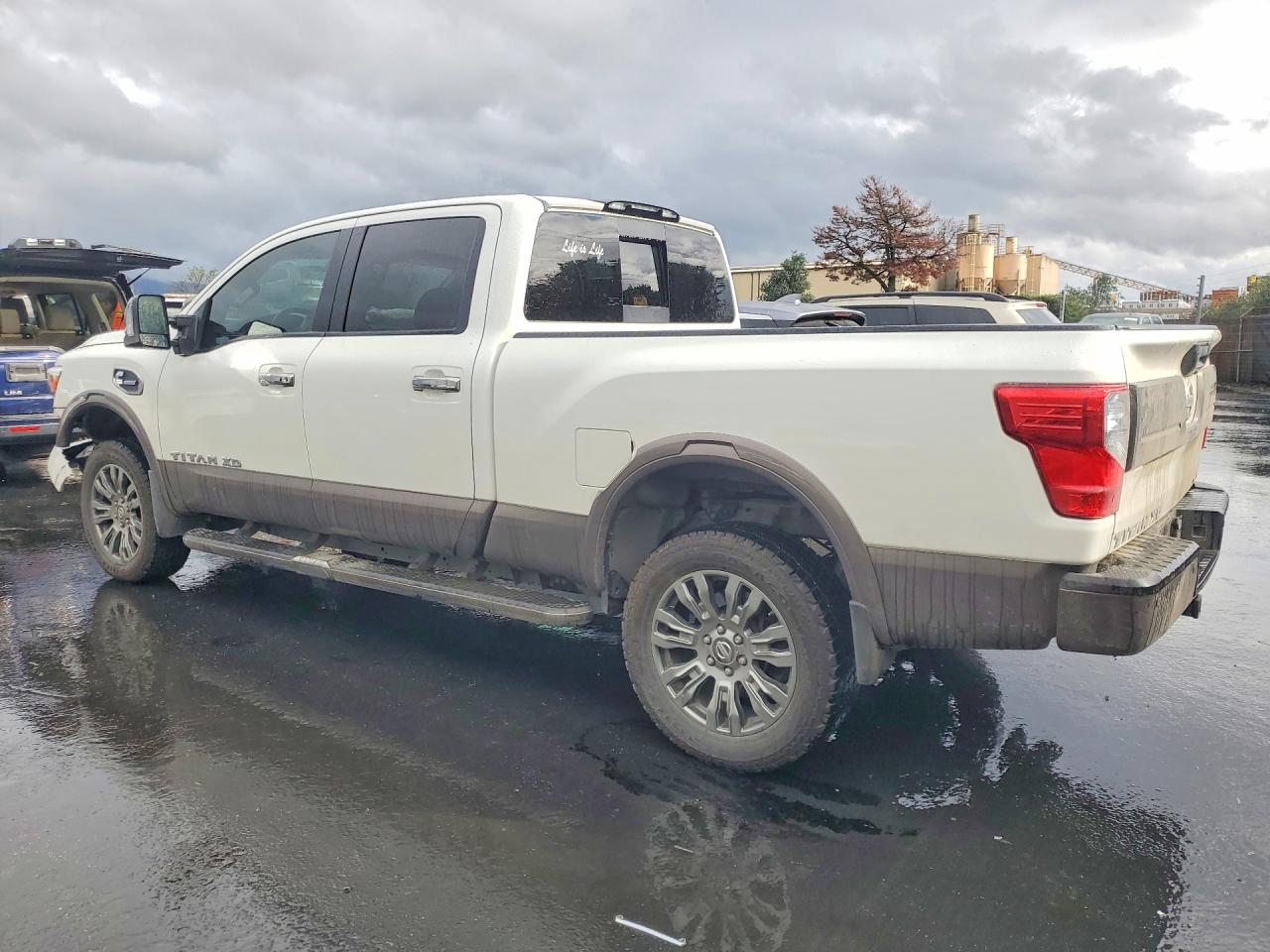 Nissan Titan Platinum Reserve