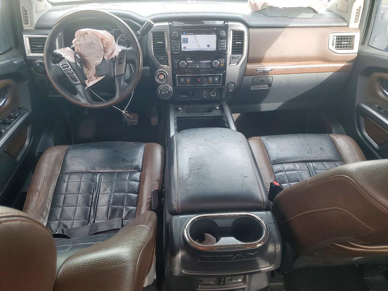 Nissan Titan Platinum Reserve