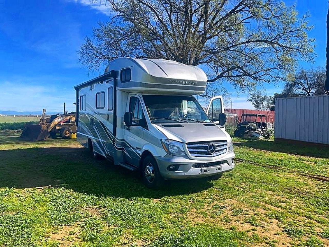 Salvage Mercedes-Benz Sprinter Image
