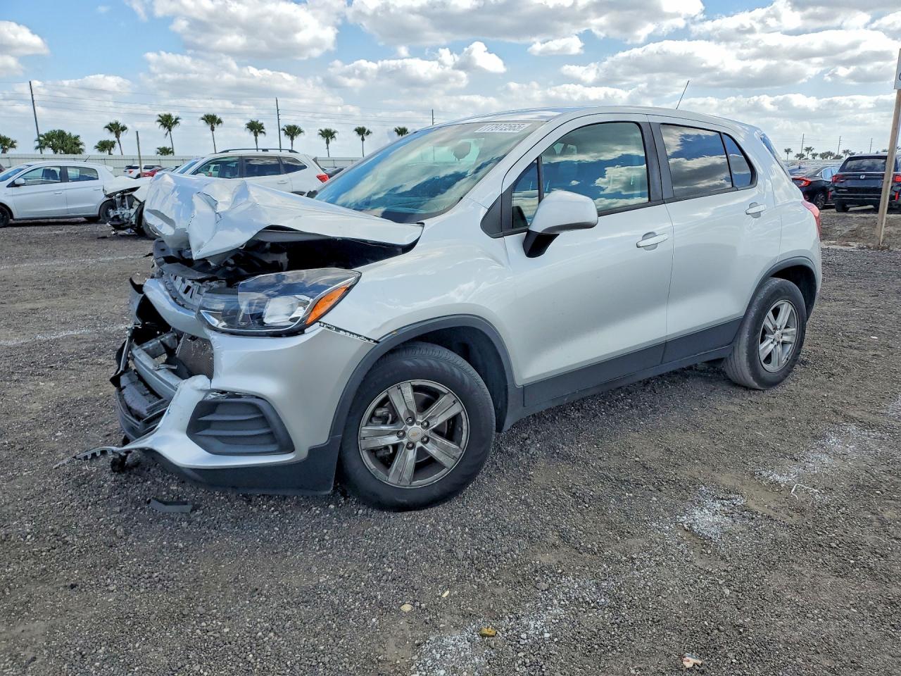 Salvage Chevrolet Trax Image