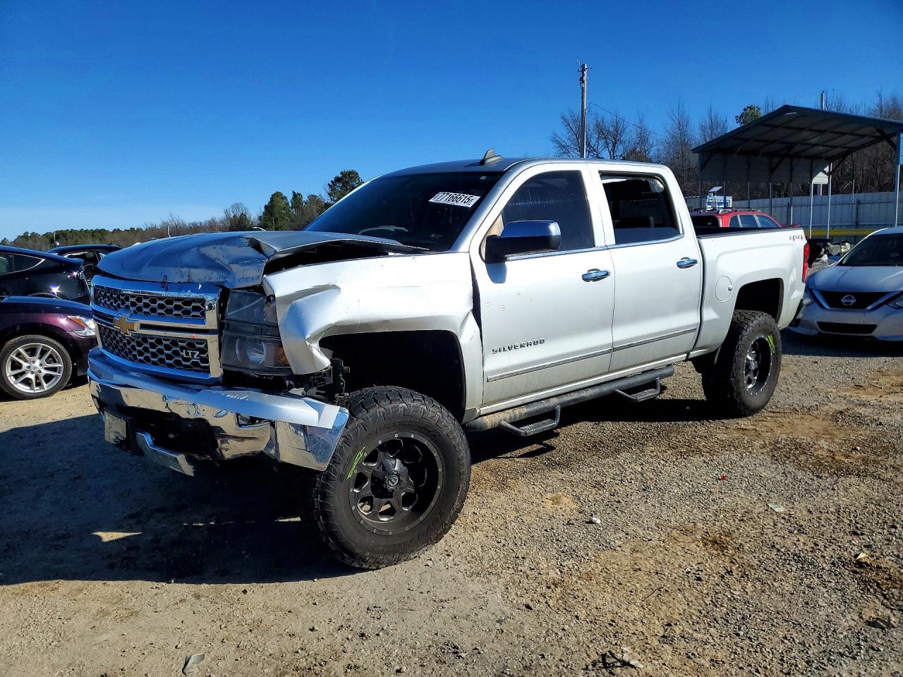 Salvage Chevrolet Silverado Image