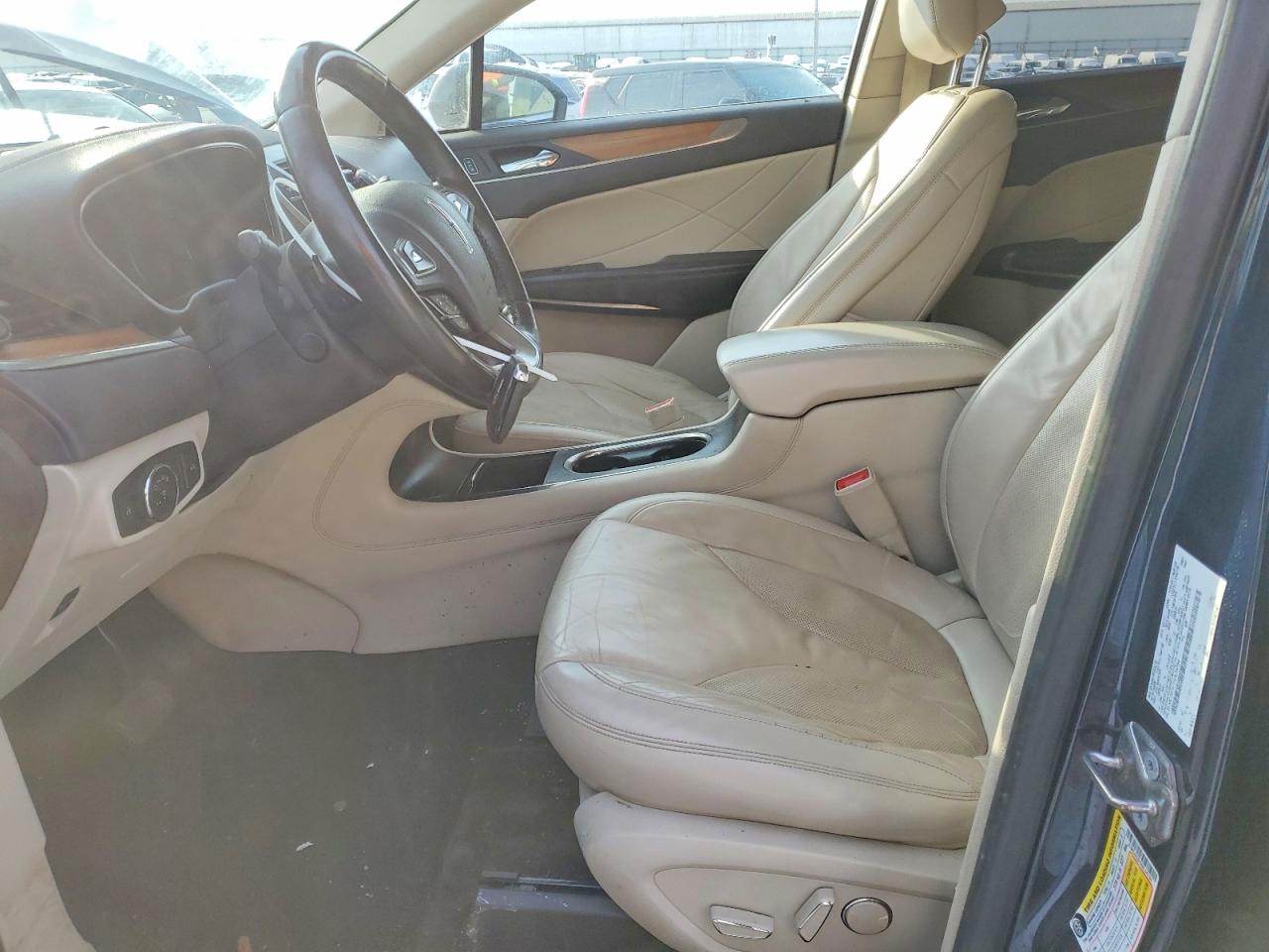 Lincoln MKC Select