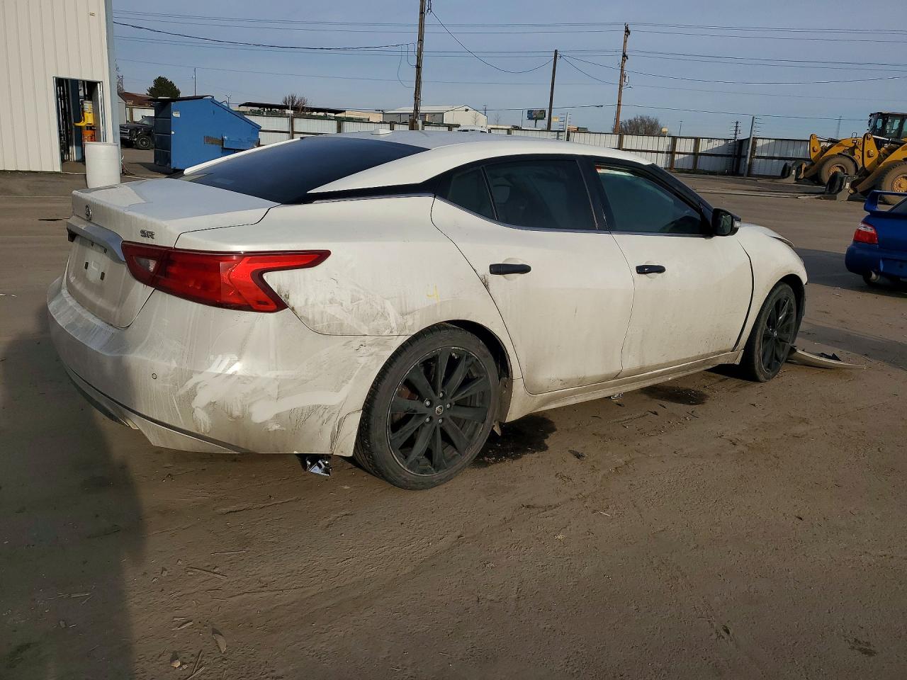 Nissan Maxima