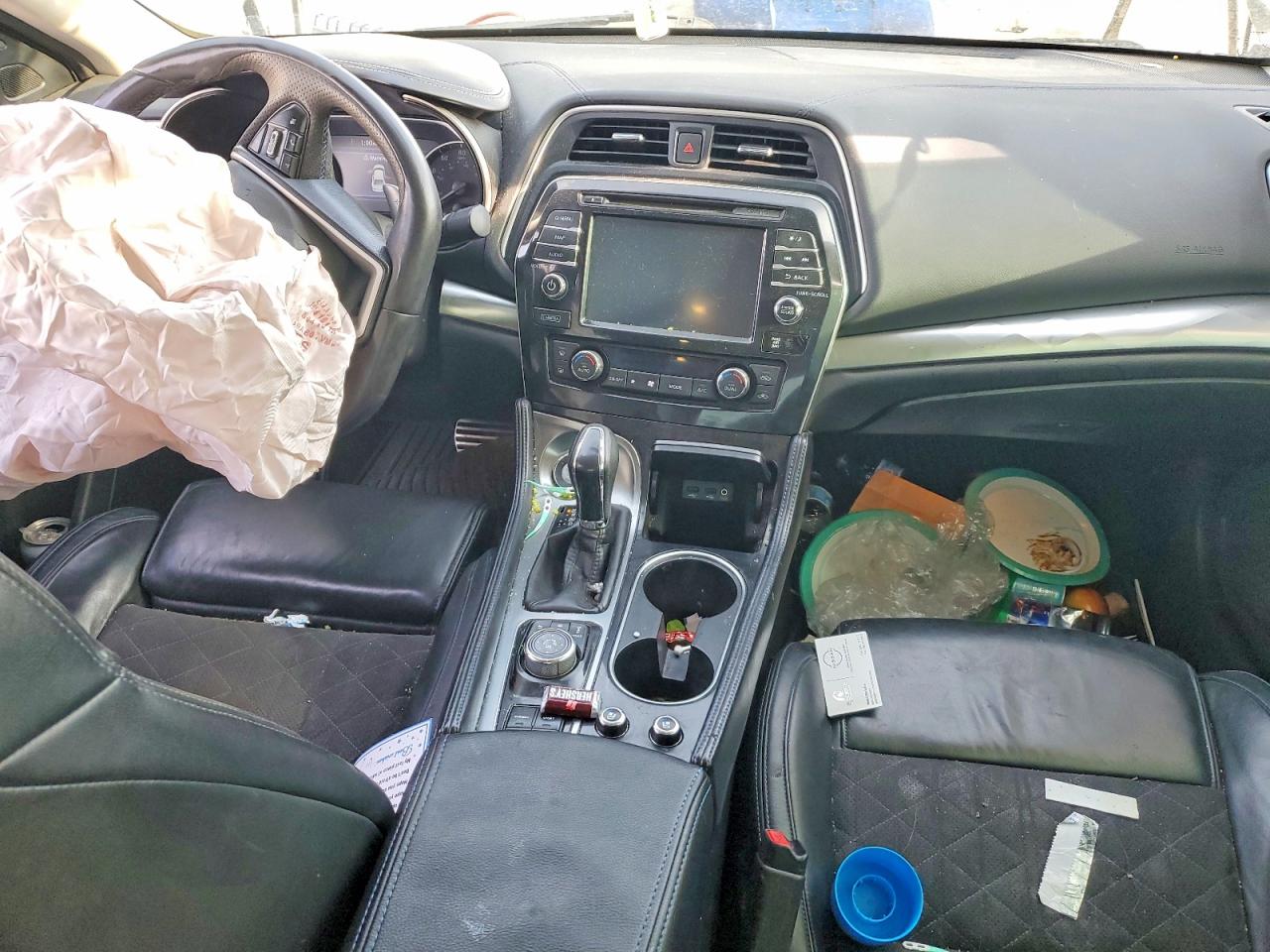 Nissan Maxima