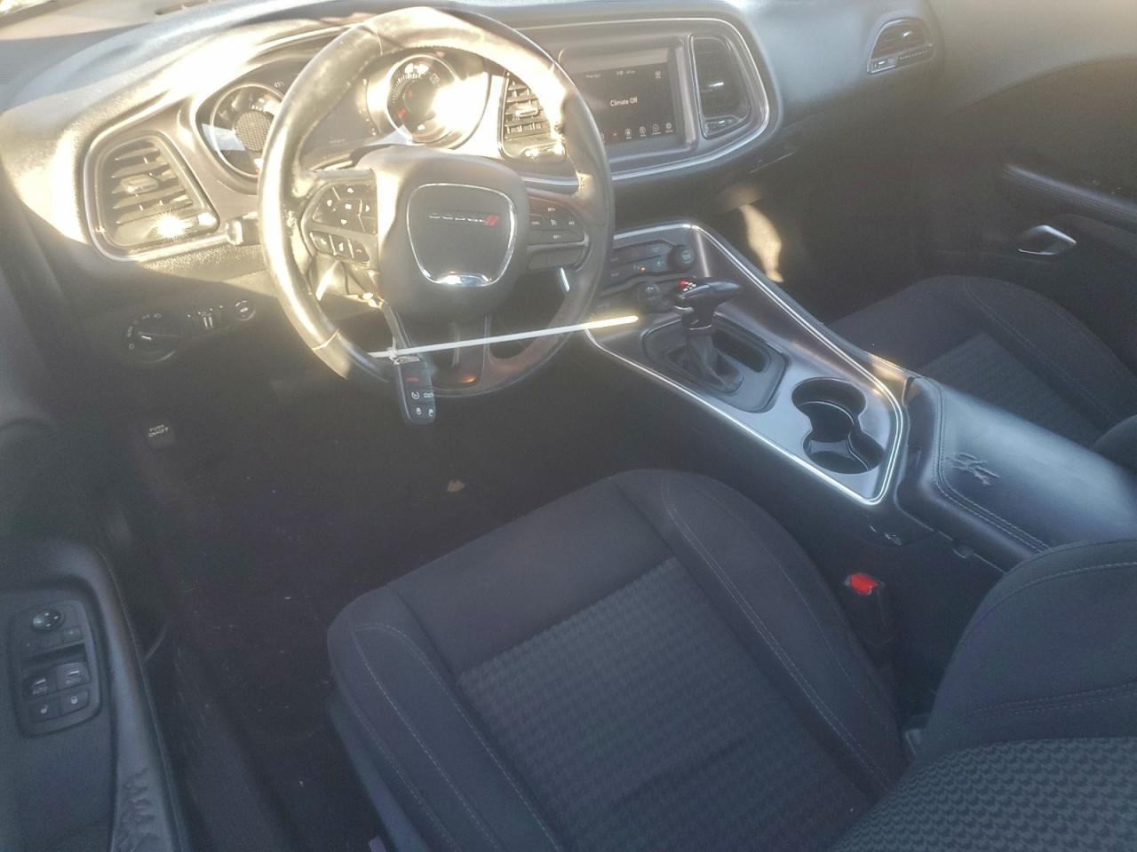 Dodge Challenger Sxt