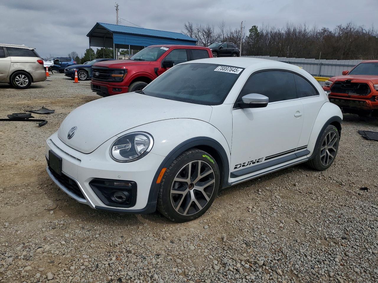 Salvage Volkswagen Beetle Image