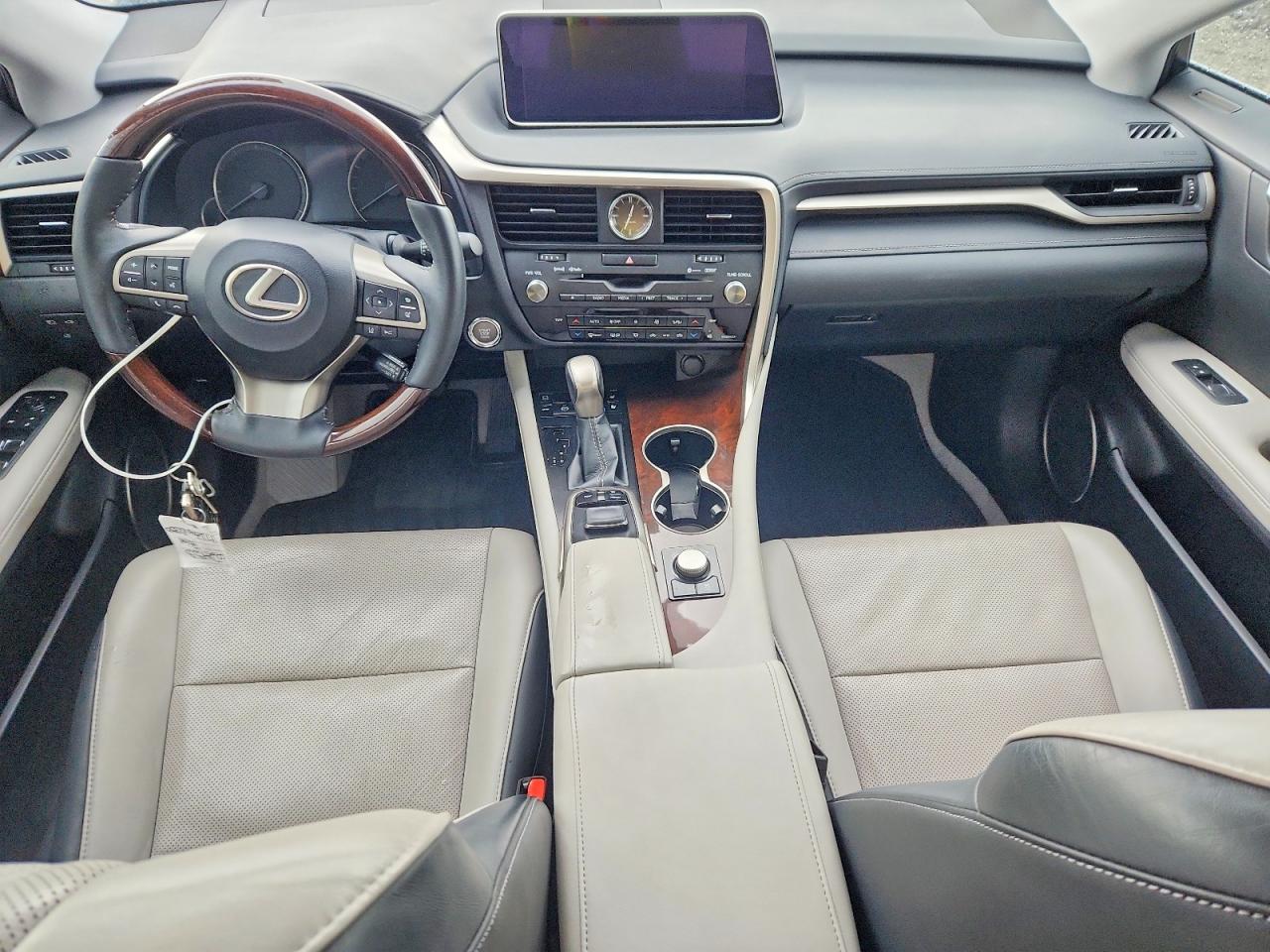Lexus RX Base