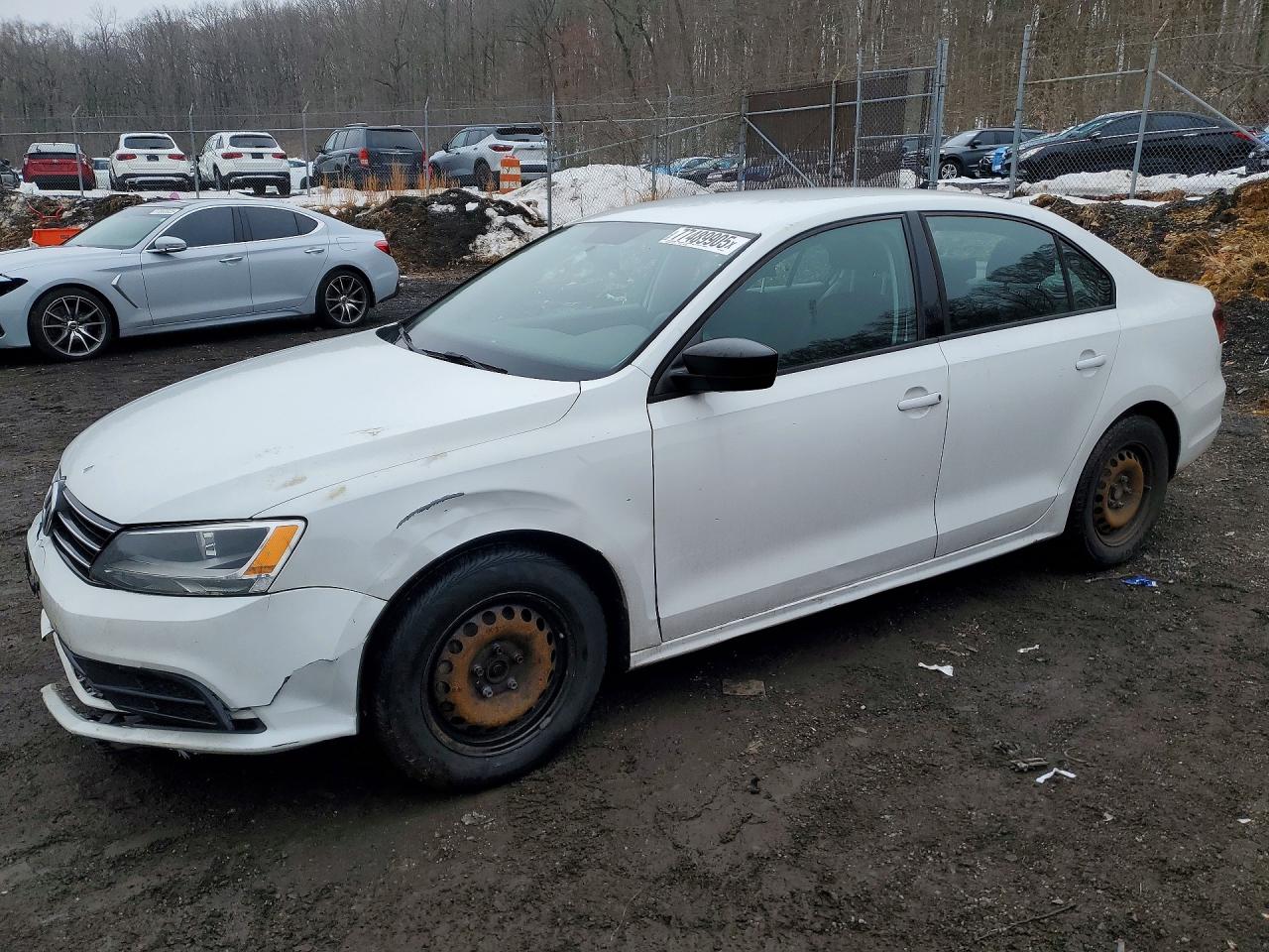 Salvage Volkswagen Jetta Image