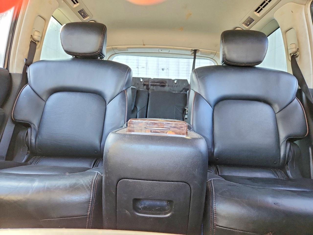 Nissan Armada Platinum