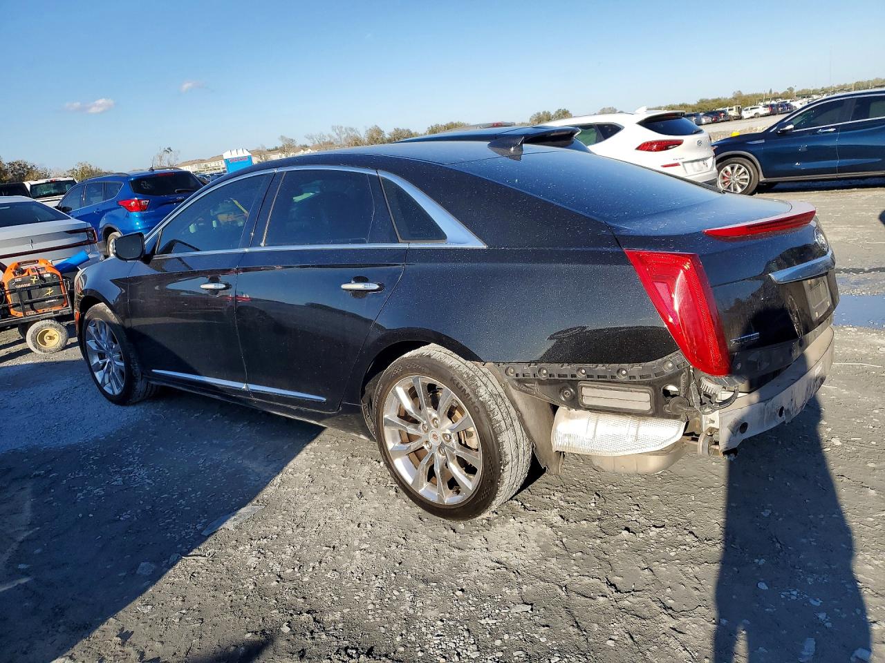 Cadillac XTS Luxury Collection