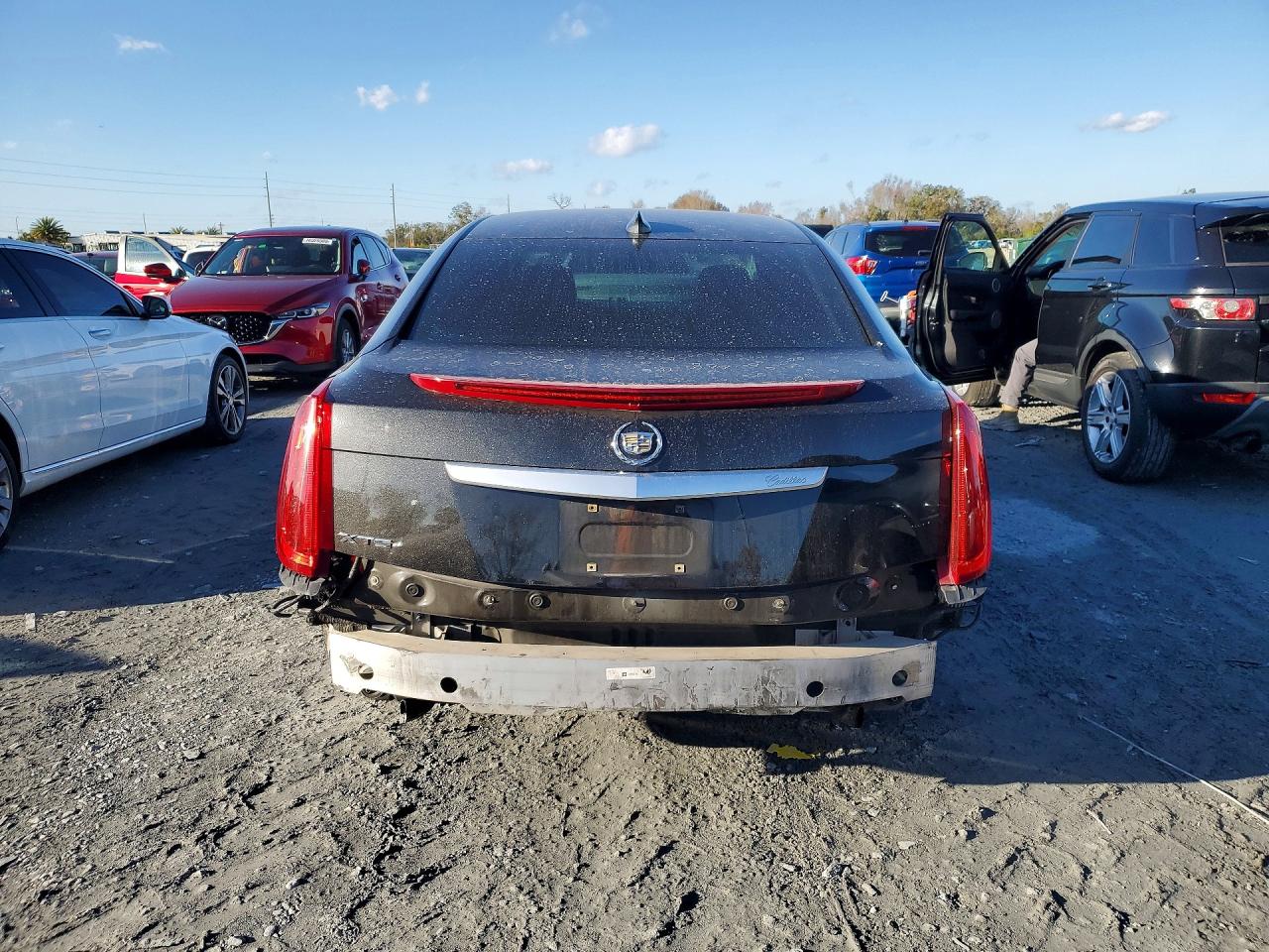 Cadillac XTS Luxury Collection