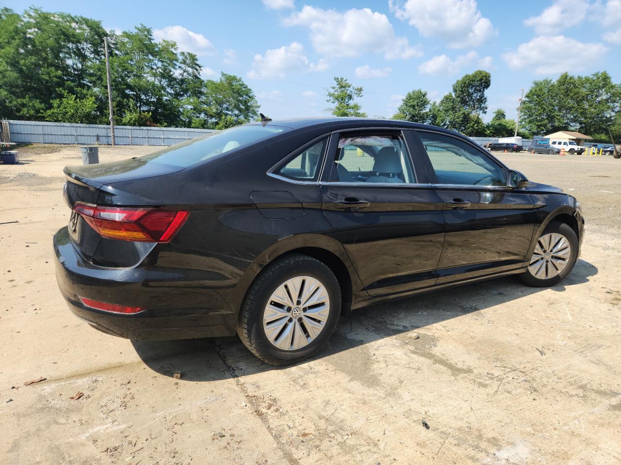 Volkswagen Jetta S