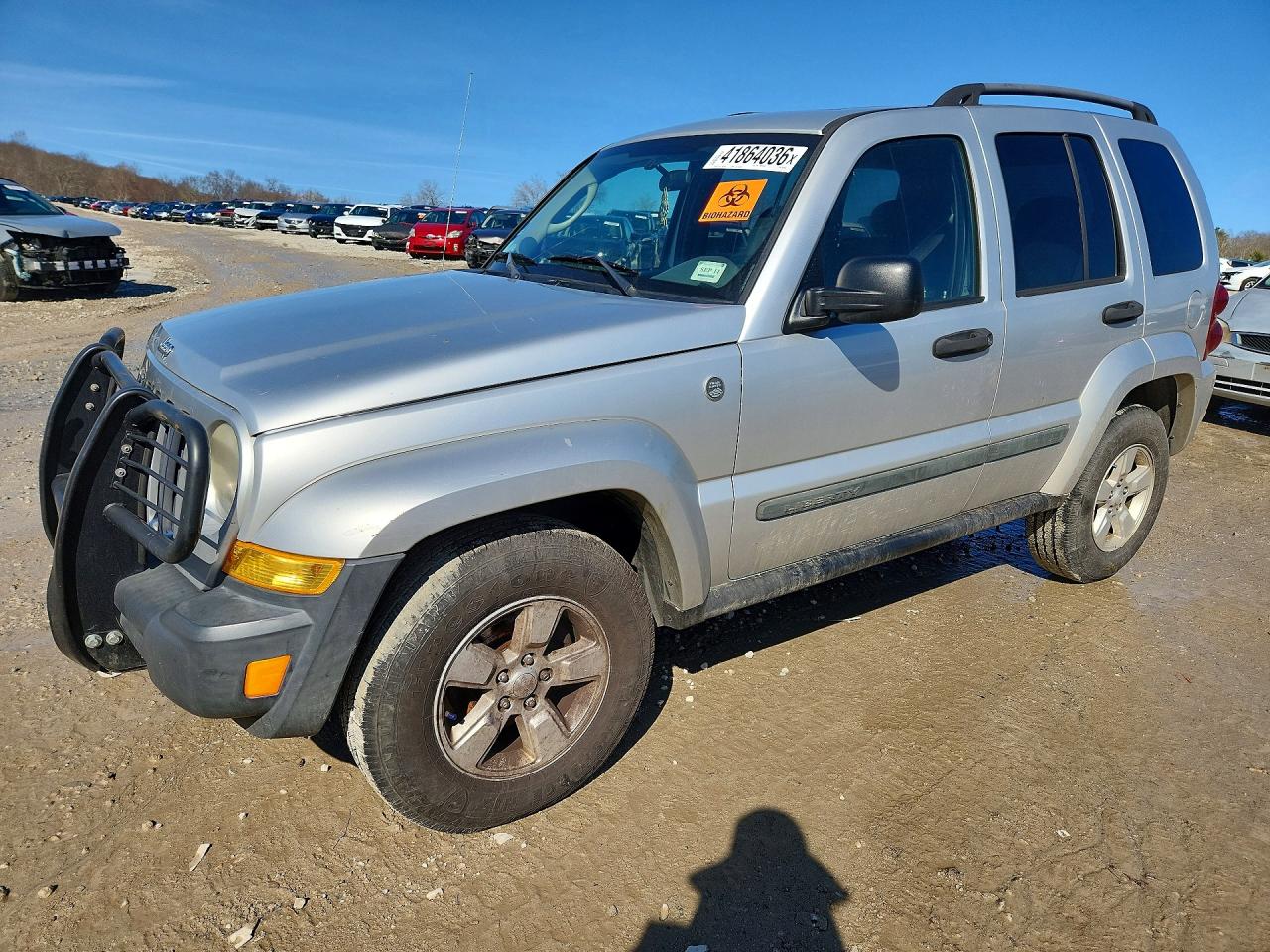 Salvage Jeep Liberty Image
