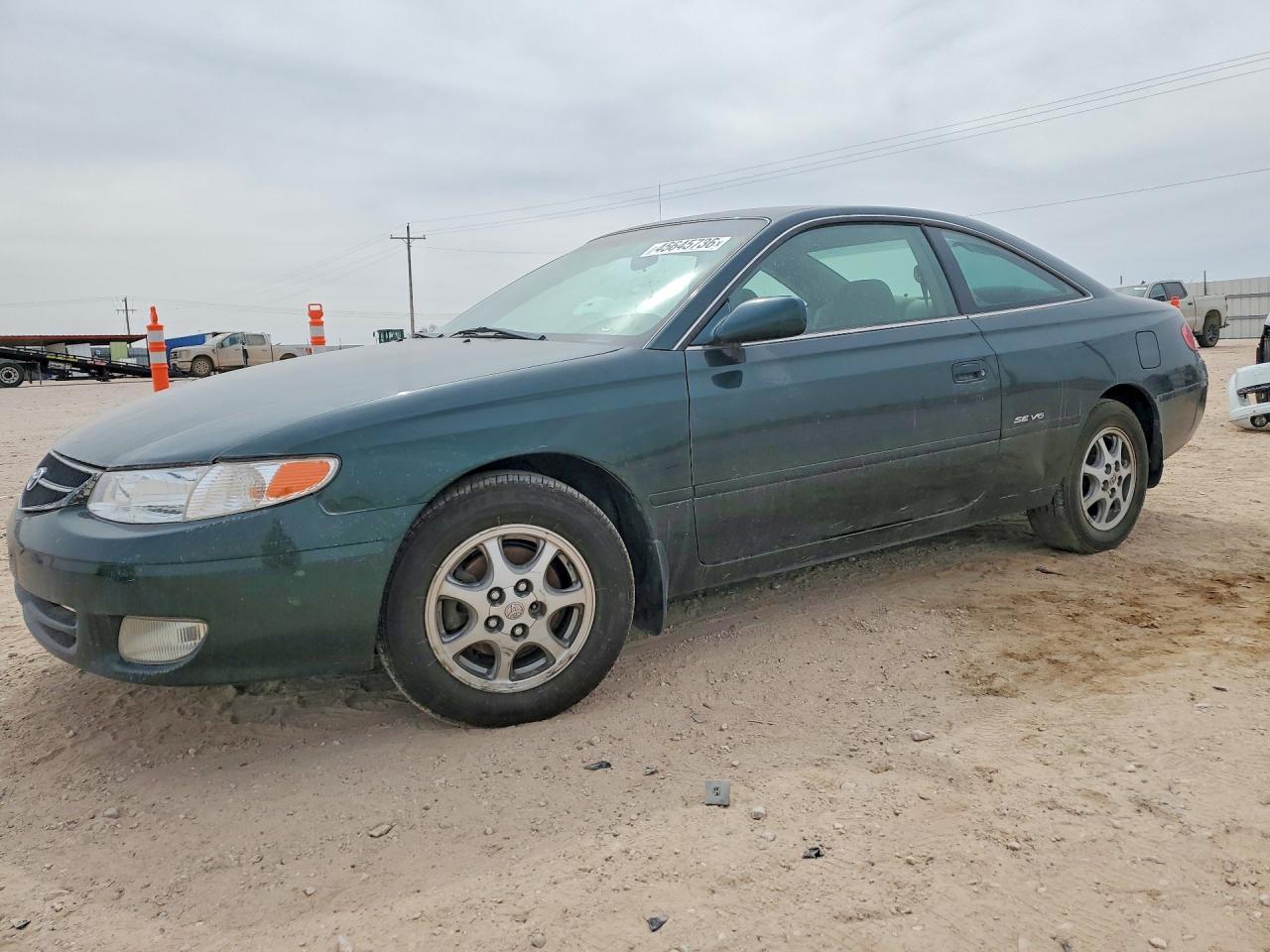 Salvage Toyota Camry Image