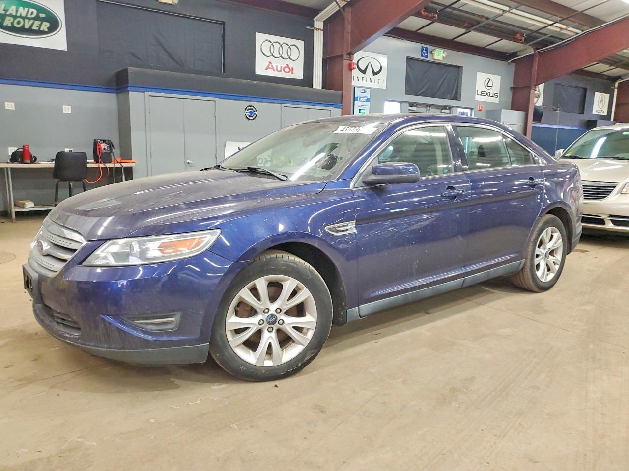 Salvage Ford Taurus Image