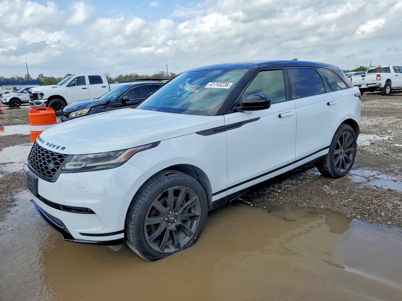 Salvage Land Rover Range Rover Image