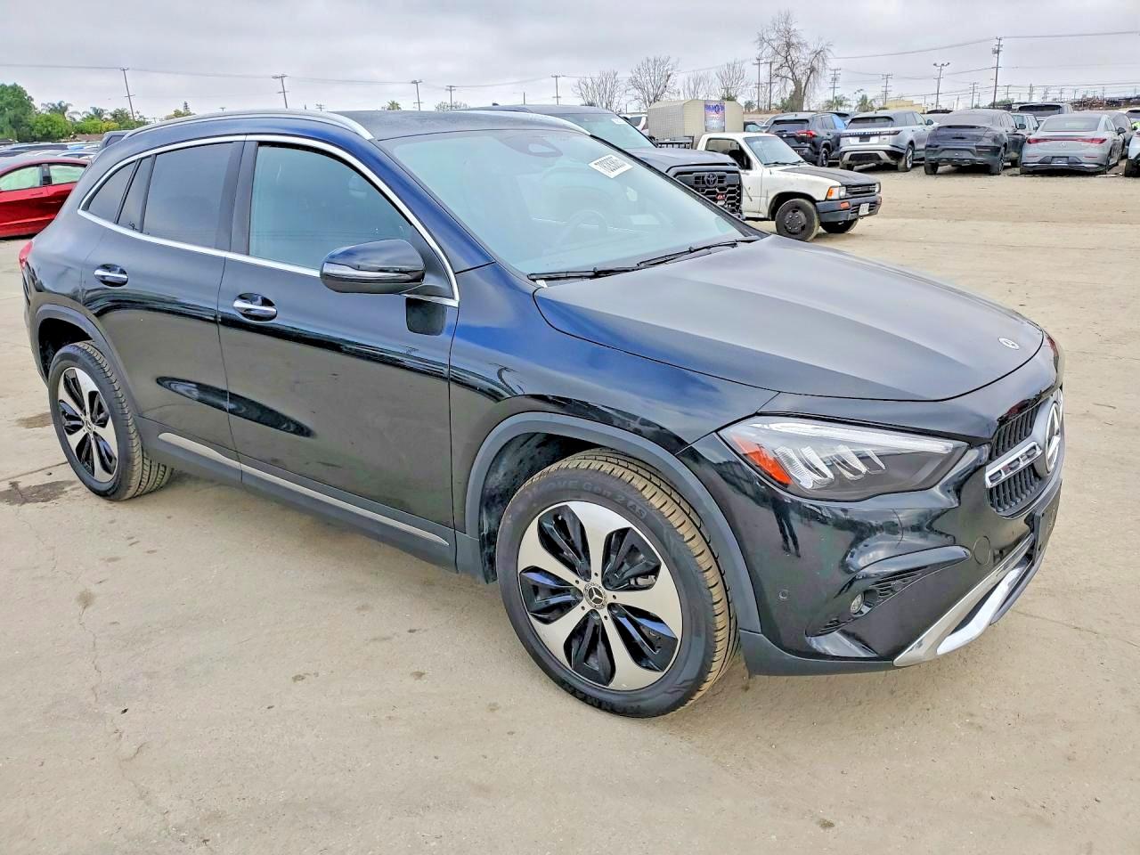 Mercedes-Benz GLA 250