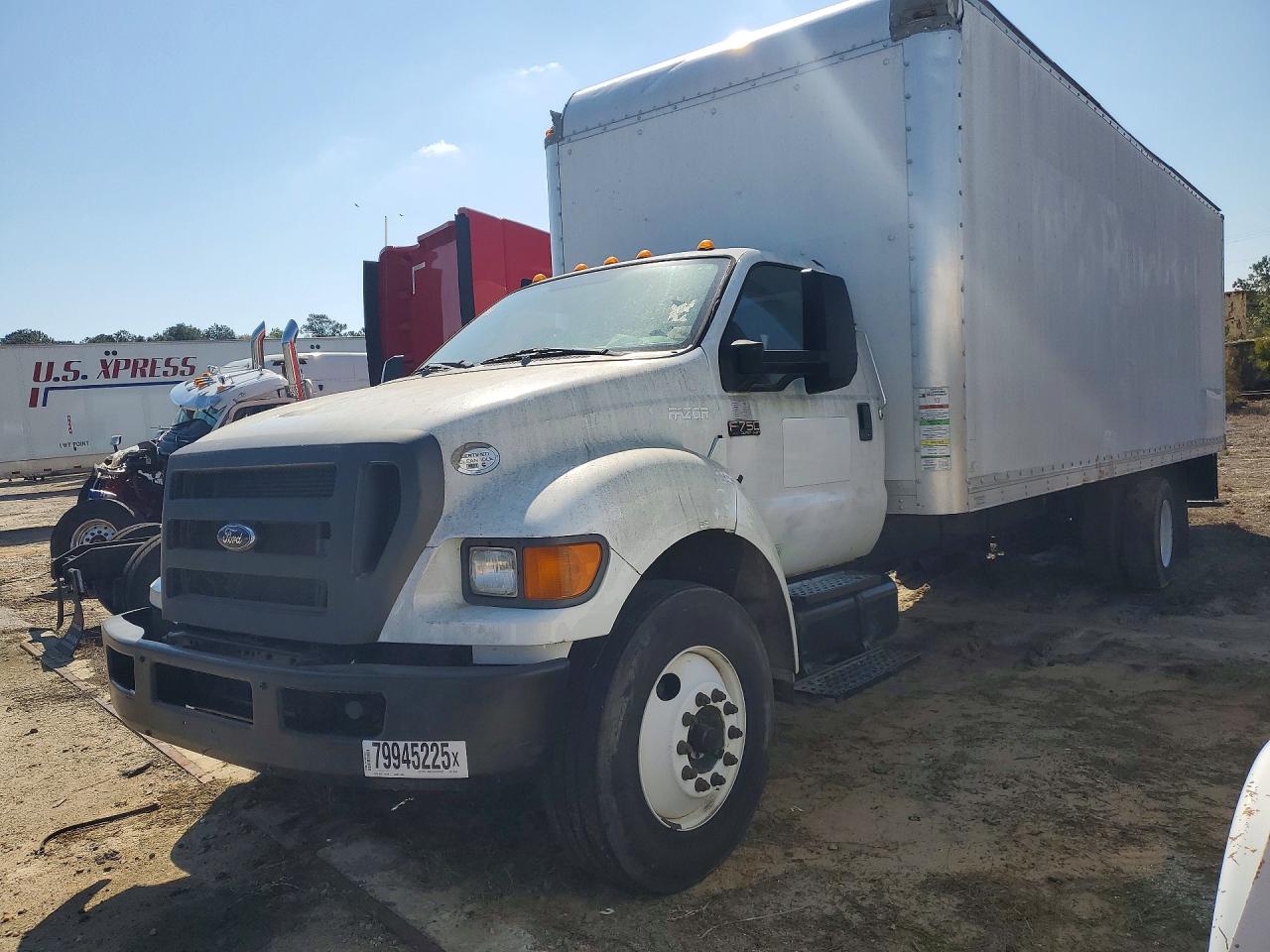 Salvage Ford F750 Supe Image