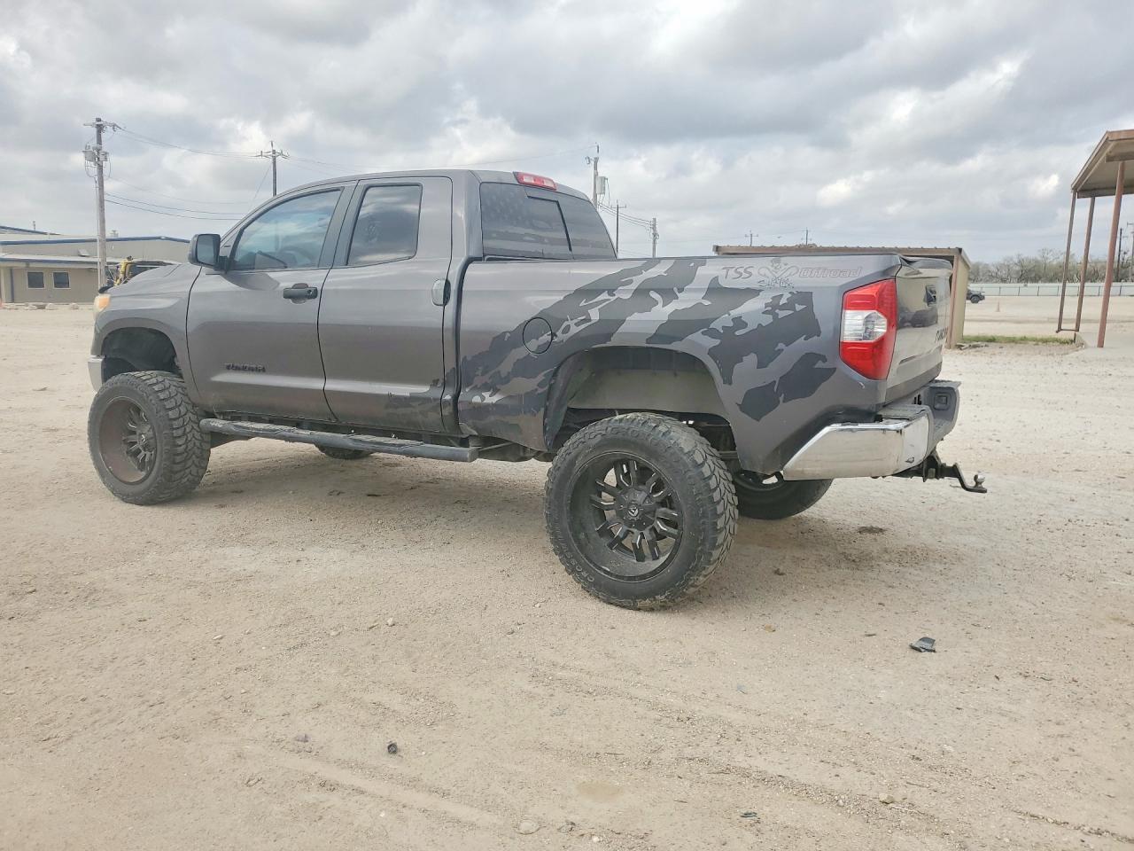 Toyota Tundra Sr5