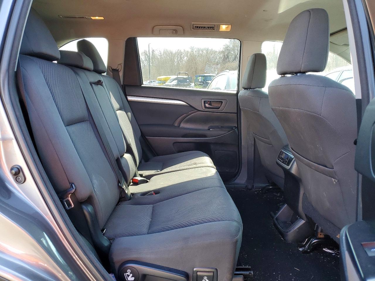 Toyota Highlander Le