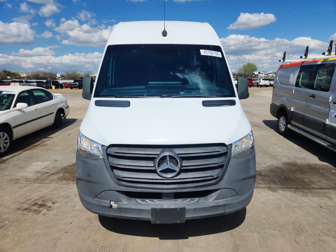 Mercedes-Benz Sprinter 2500