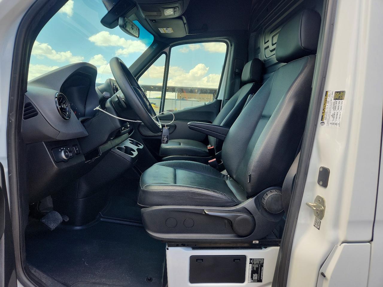 Mercedes-Benz Sprinter 2500