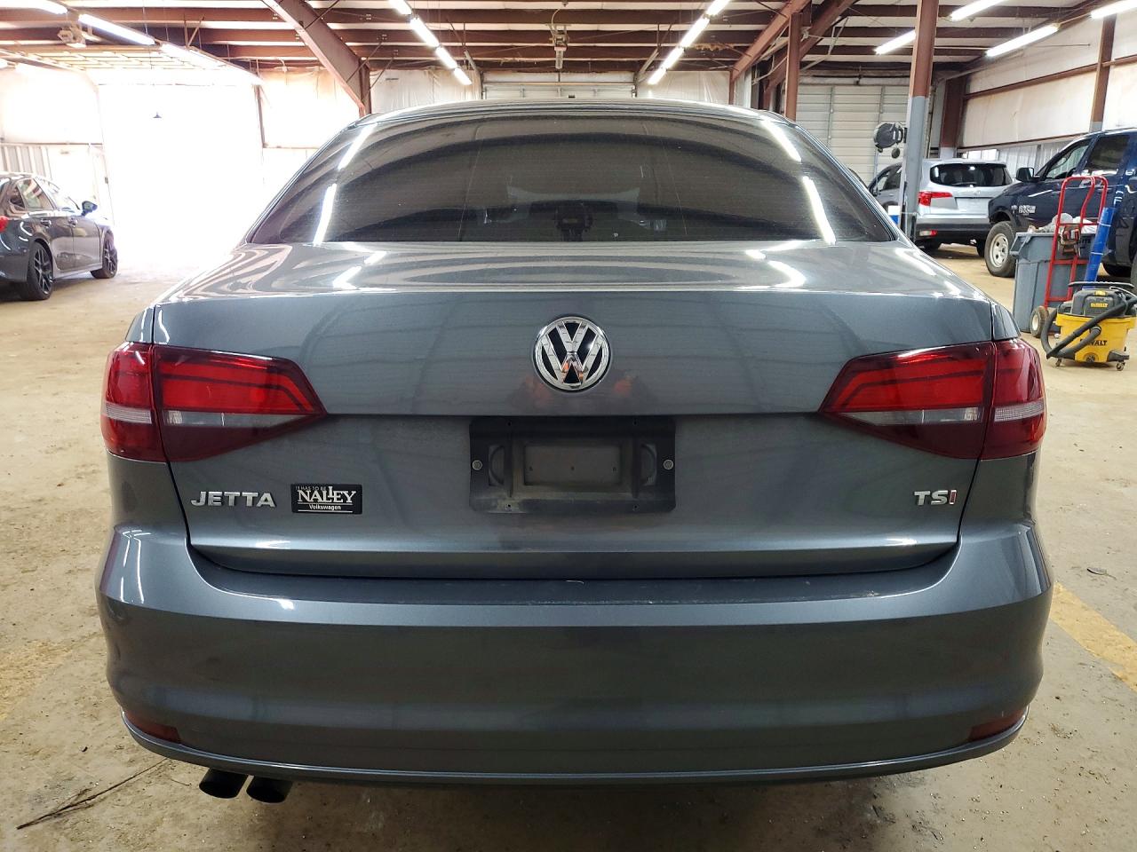 Volkswagen Jetta S