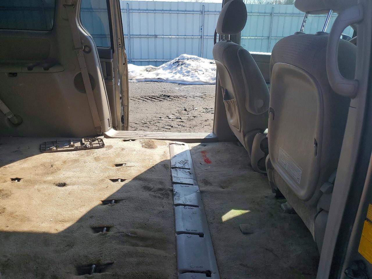 Toyota Sienna Le 7 Passenger