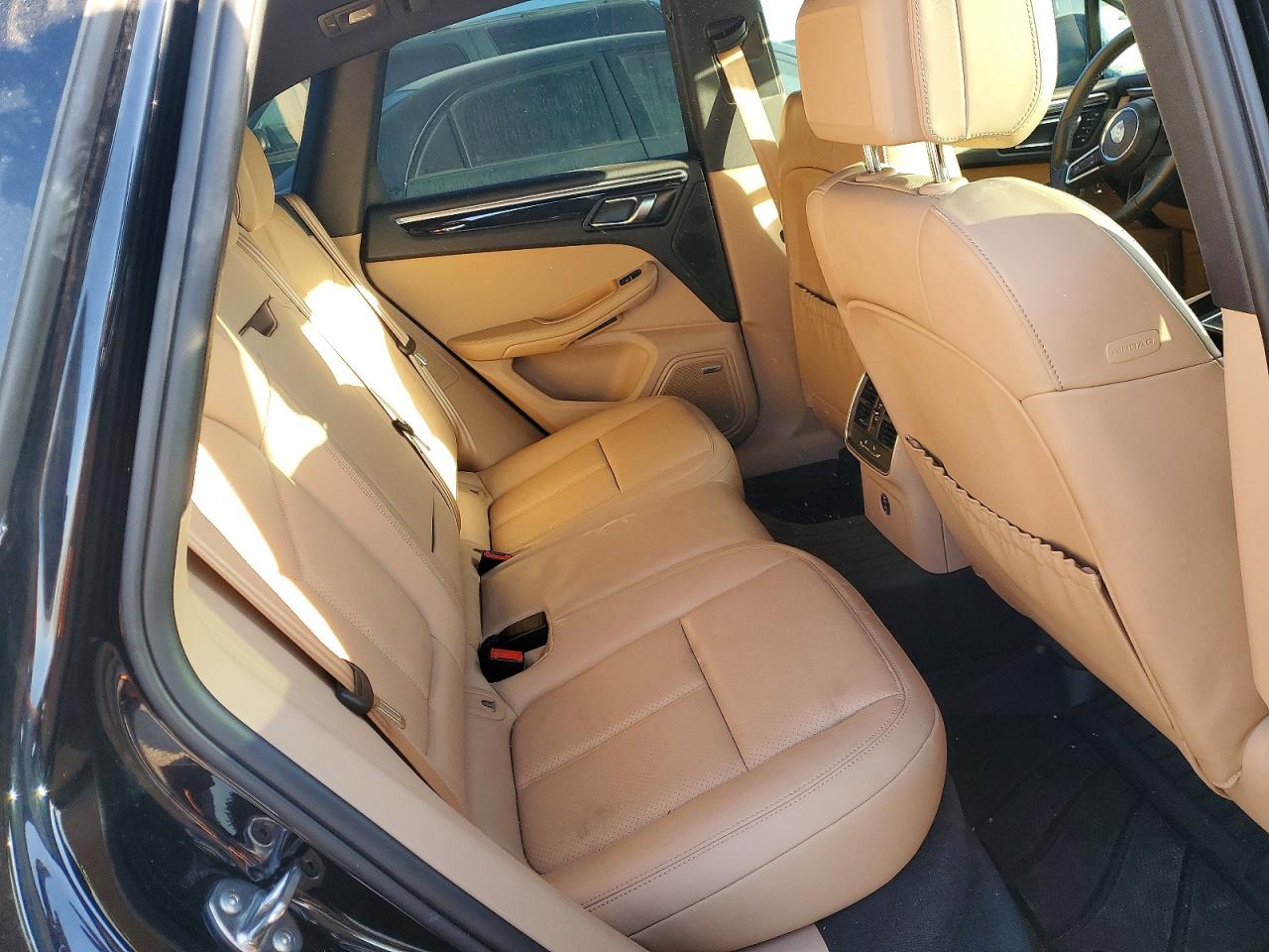 Porsche Macan Base Base