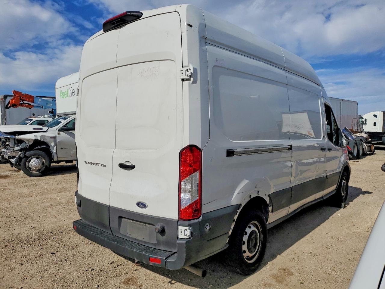 Ford Transit T-250