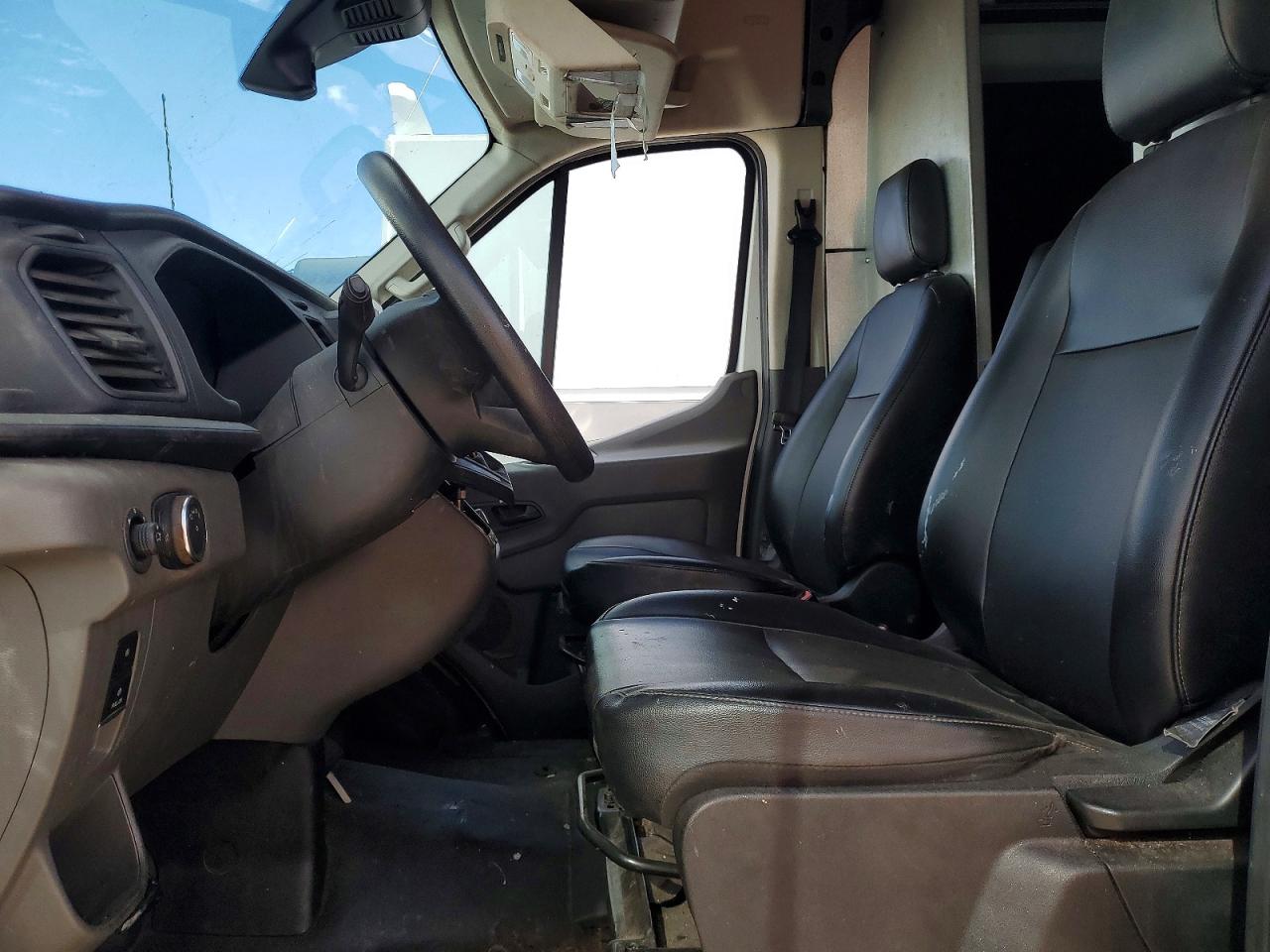 Ford Transit T-250