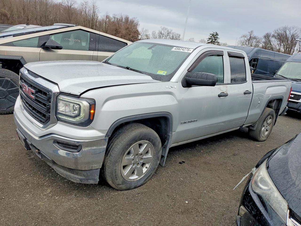 Salvage GMC Sierra Image