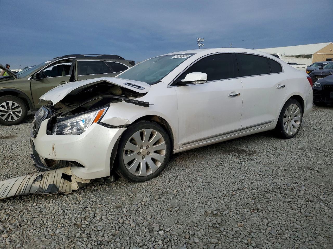 Salvage Buick LaCrosse Image