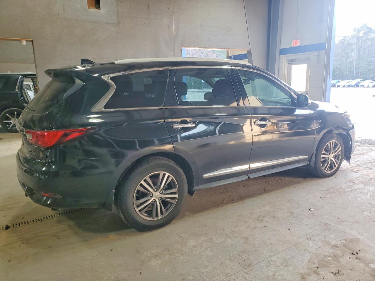 INFINITI Qx Base