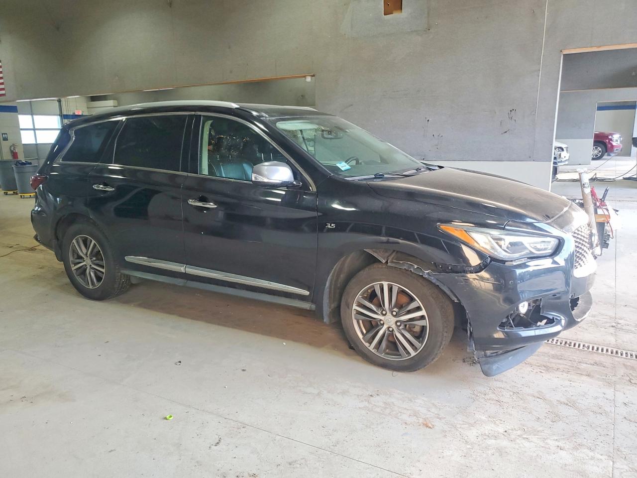 INFINITI Qx Base