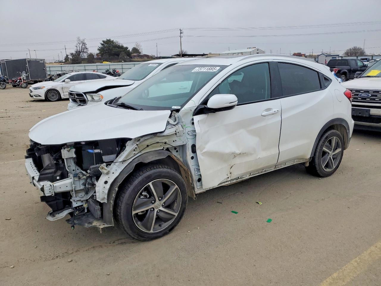 Salvage Honda HR-V Image