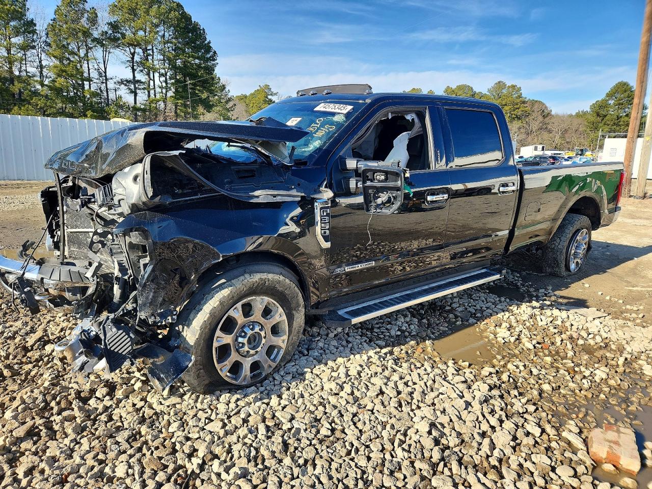 Salvage Ford F-350 Image