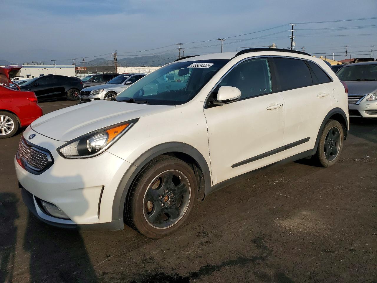 Salvage Kia Niro Image