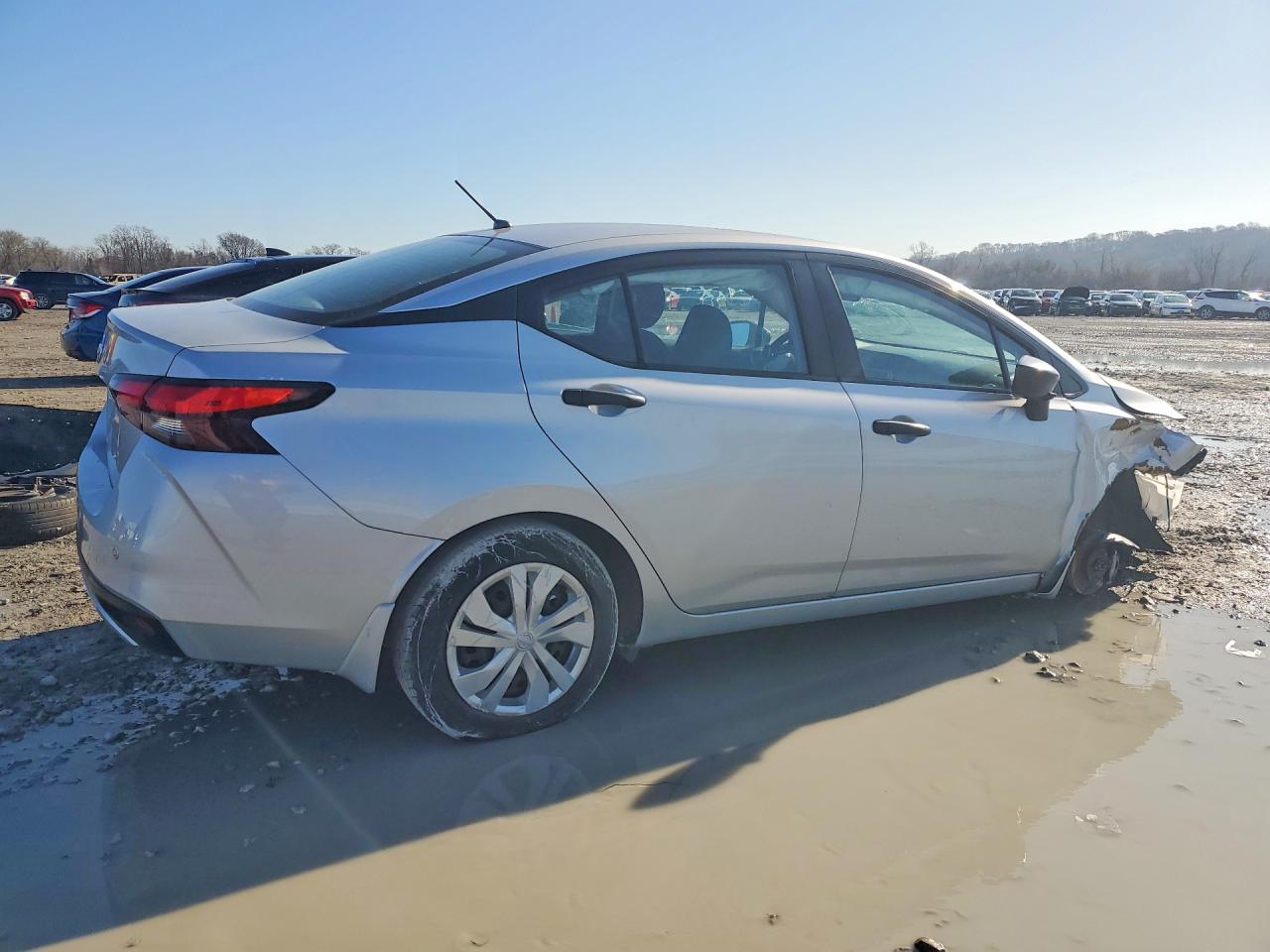Nissan Versa S