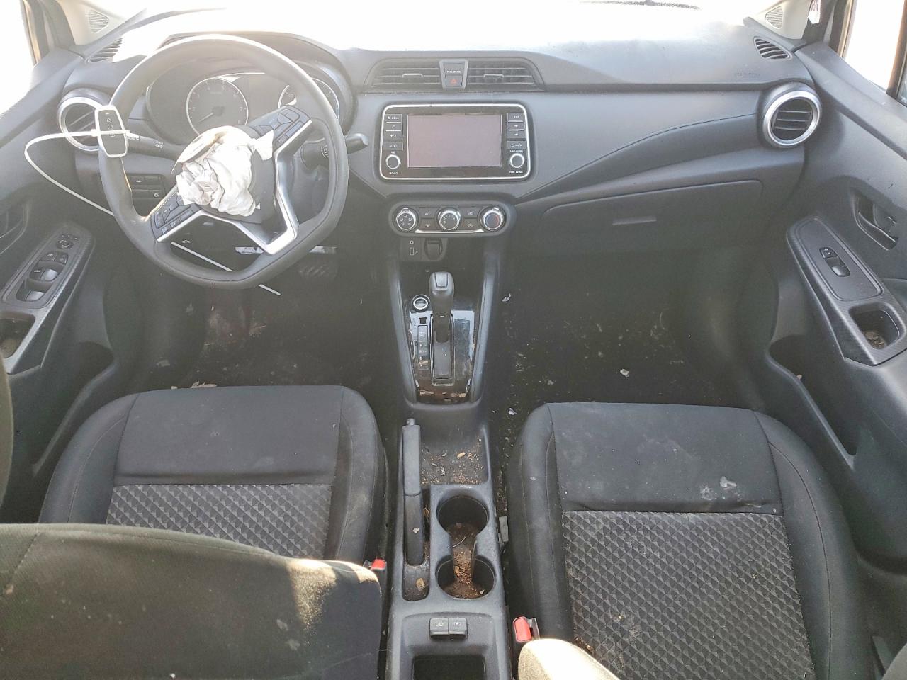 Nissan Versa S