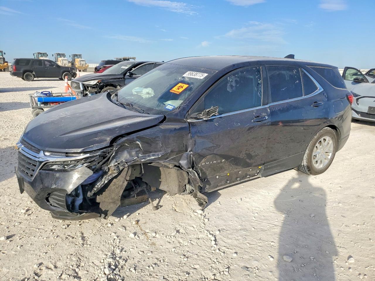 Salvage Chevrolet Equinox Image