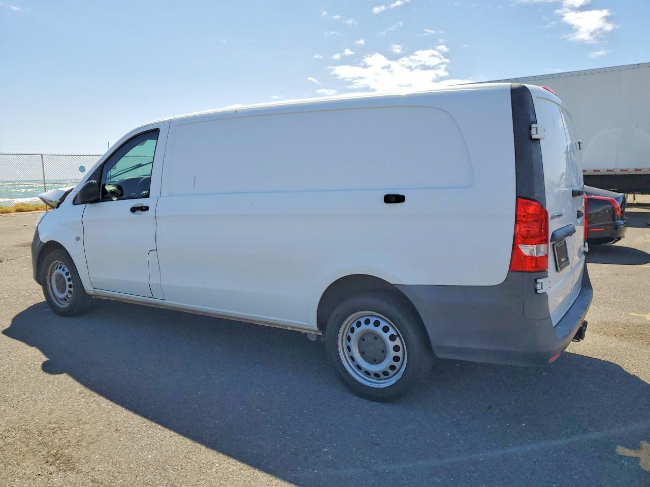 Mercedes-Benz Metris