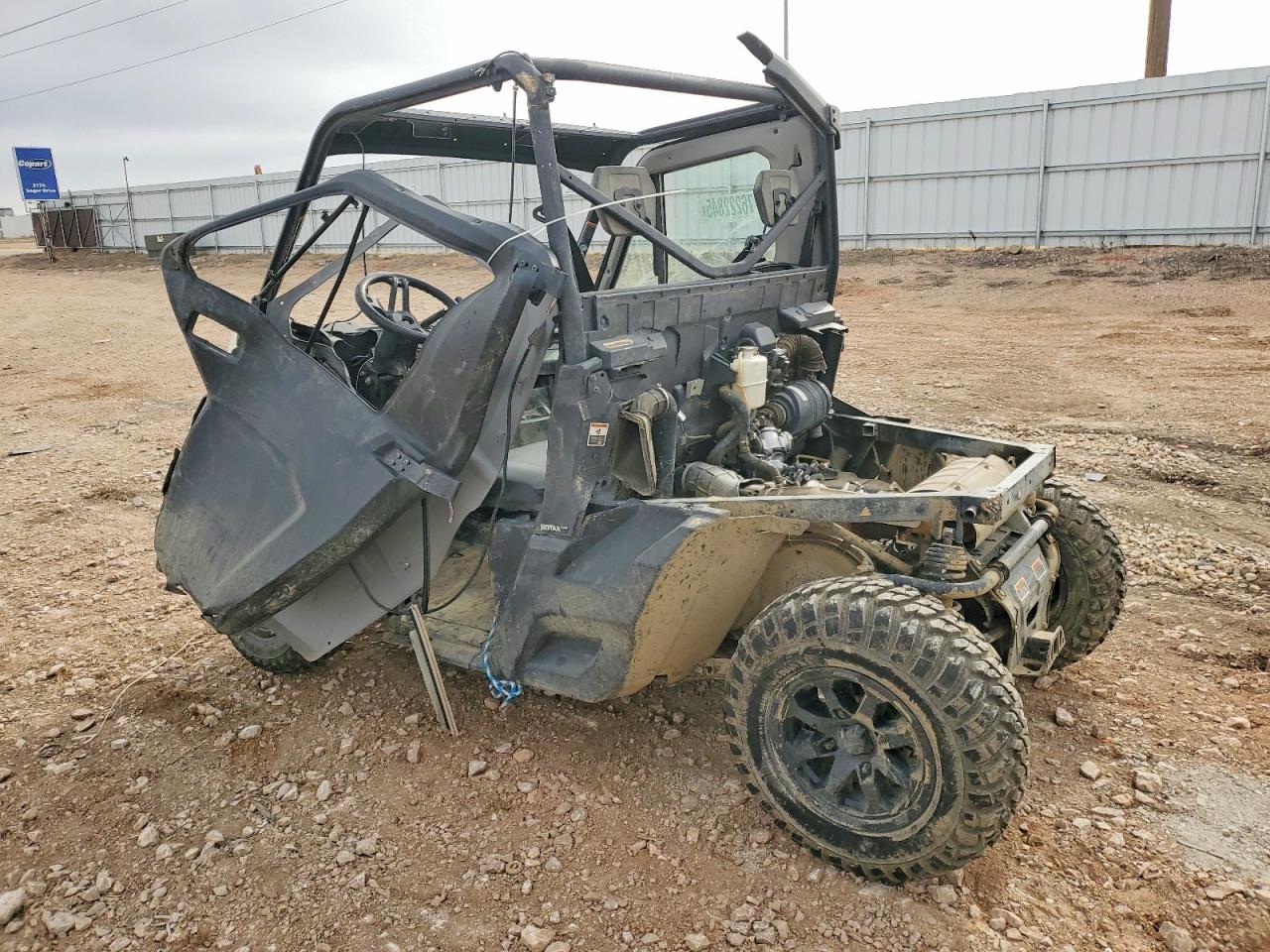 Can-Am Defender