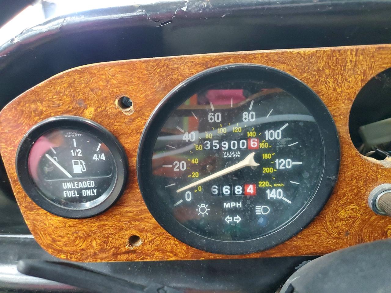 FIAT 124 Spider